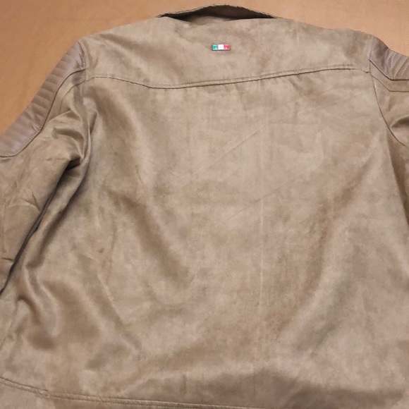 Tan Suede jacket - Picture 4 of 6